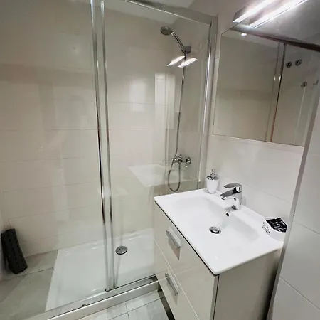 El Tesoro, Beautiful, Two Bedrooms Tenerife Sur Apartment *